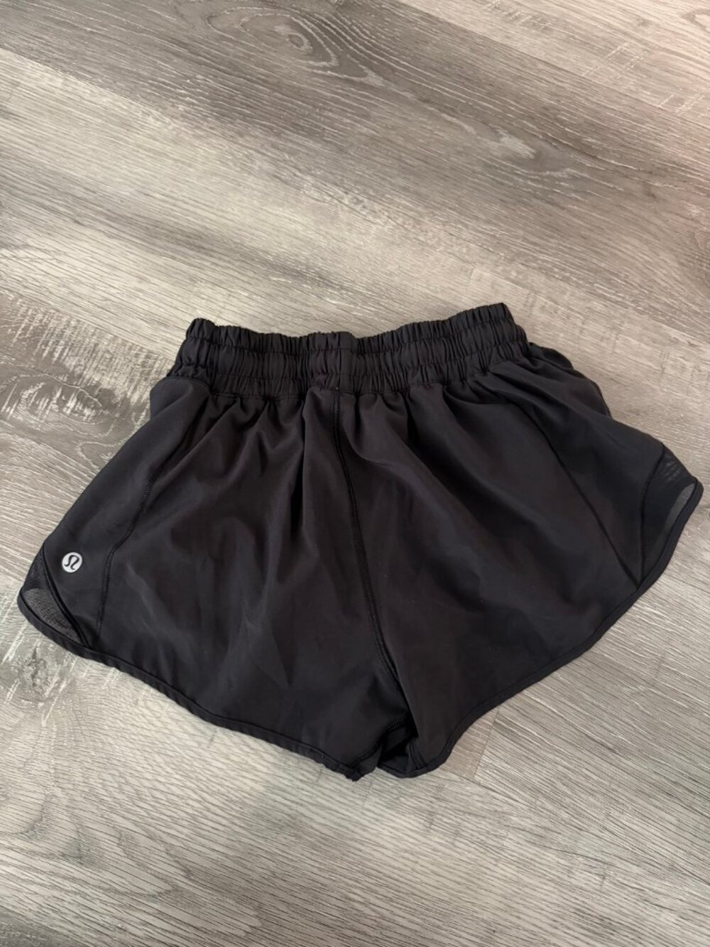 Lululemon Black Hotty Hot Shorts 2.5 | Size 2